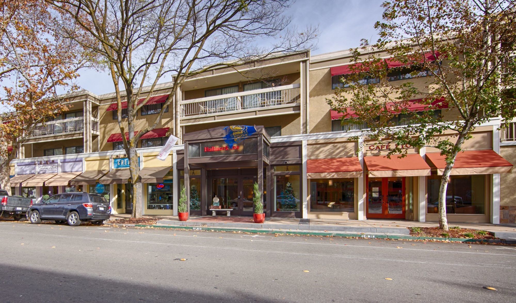 Hilton Garden Inn Davis Downtown Экстерьер фото