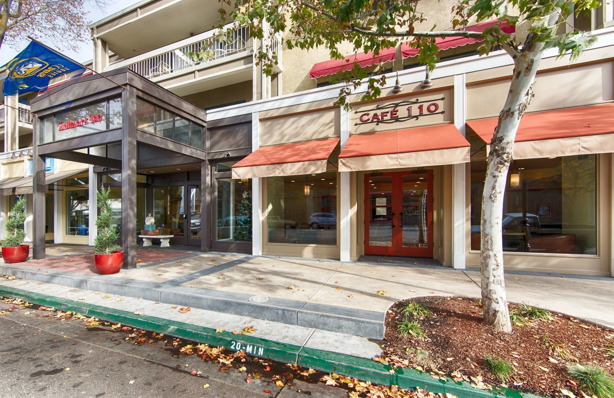 Hilton Garden Inn Davis Downtown Ресторан фото